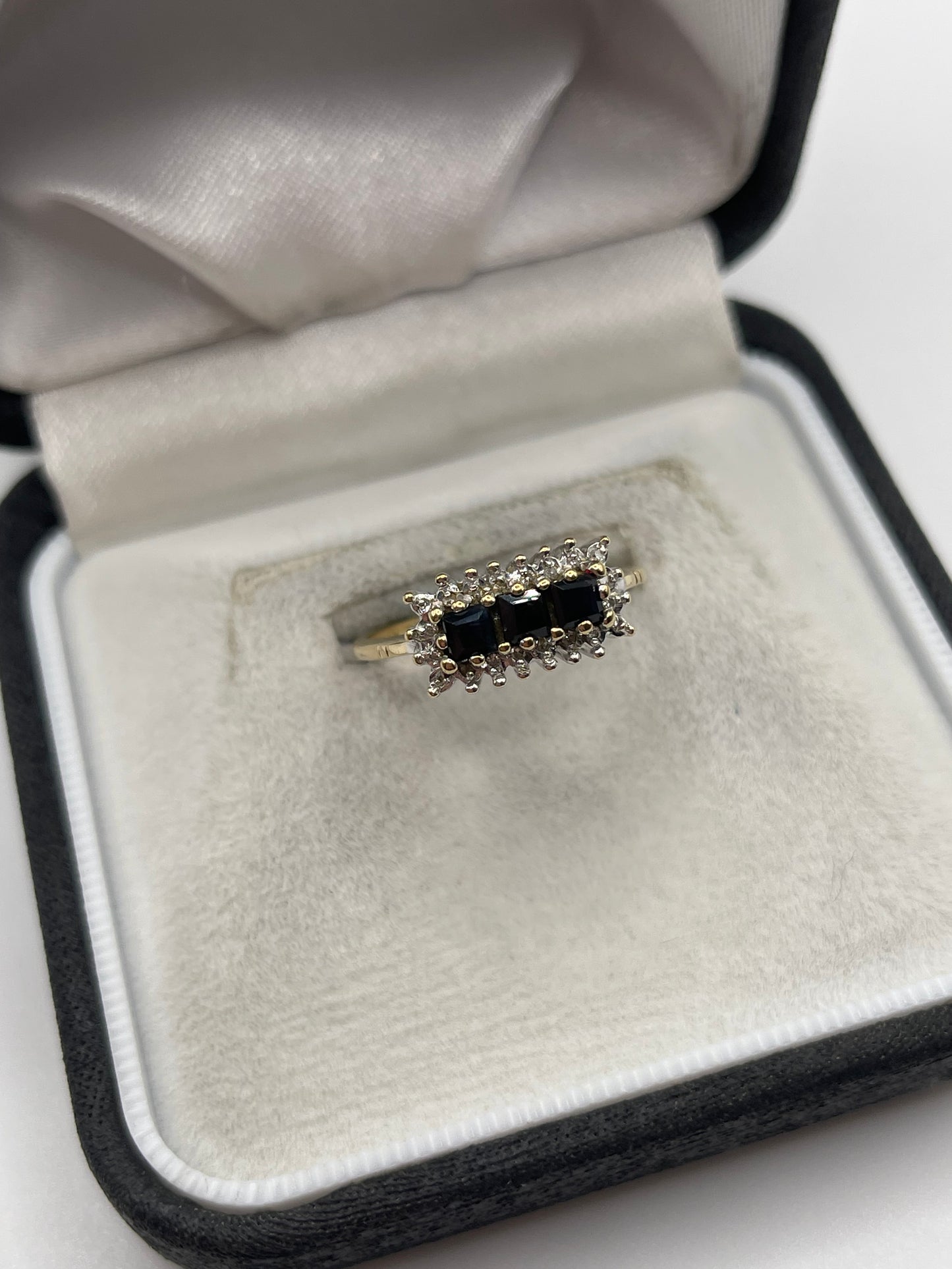 9ct gold sapphire and diamond ring