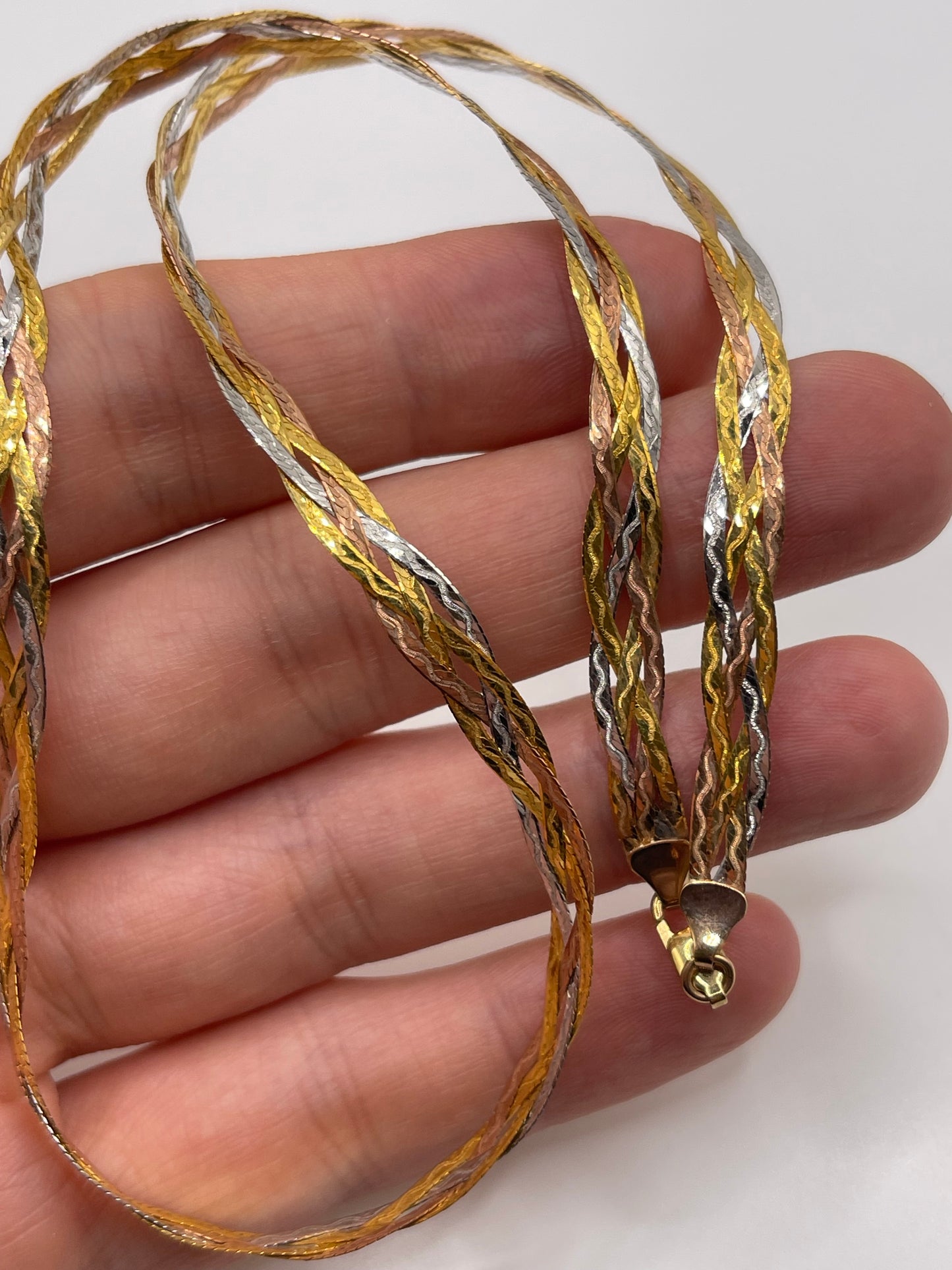 9ct tri gold chain 149