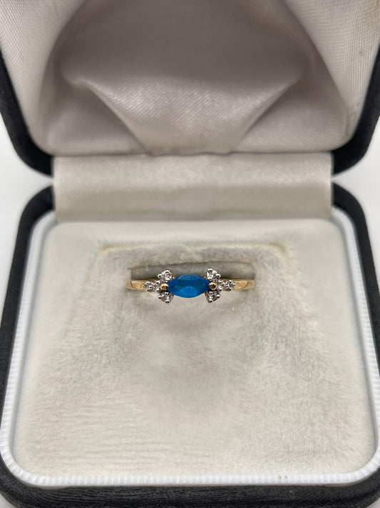 9ct gold blue apatite and zircon ring