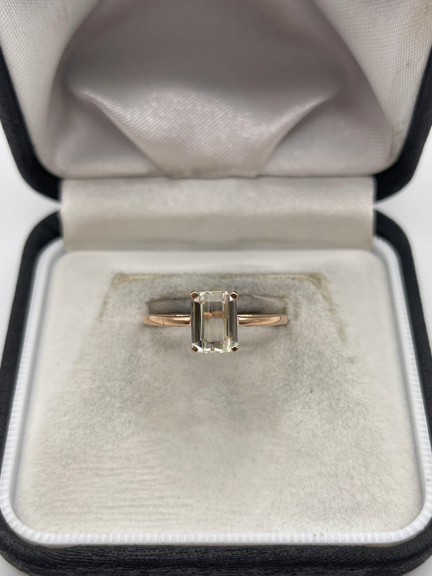 9ct rose gold quartz ring