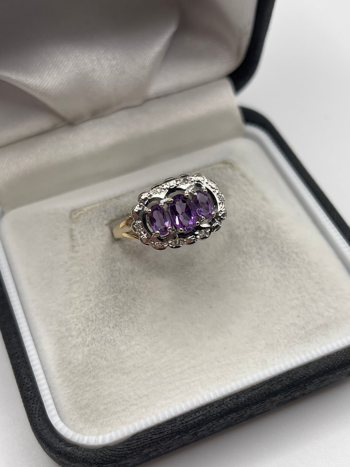 9ct gold amethyst and diamond ring