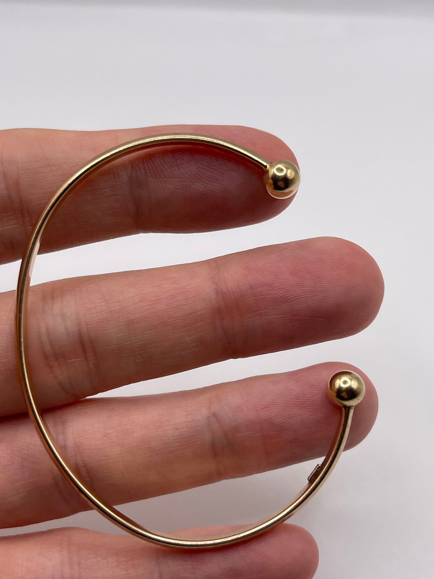 9ct gold torque bangle
