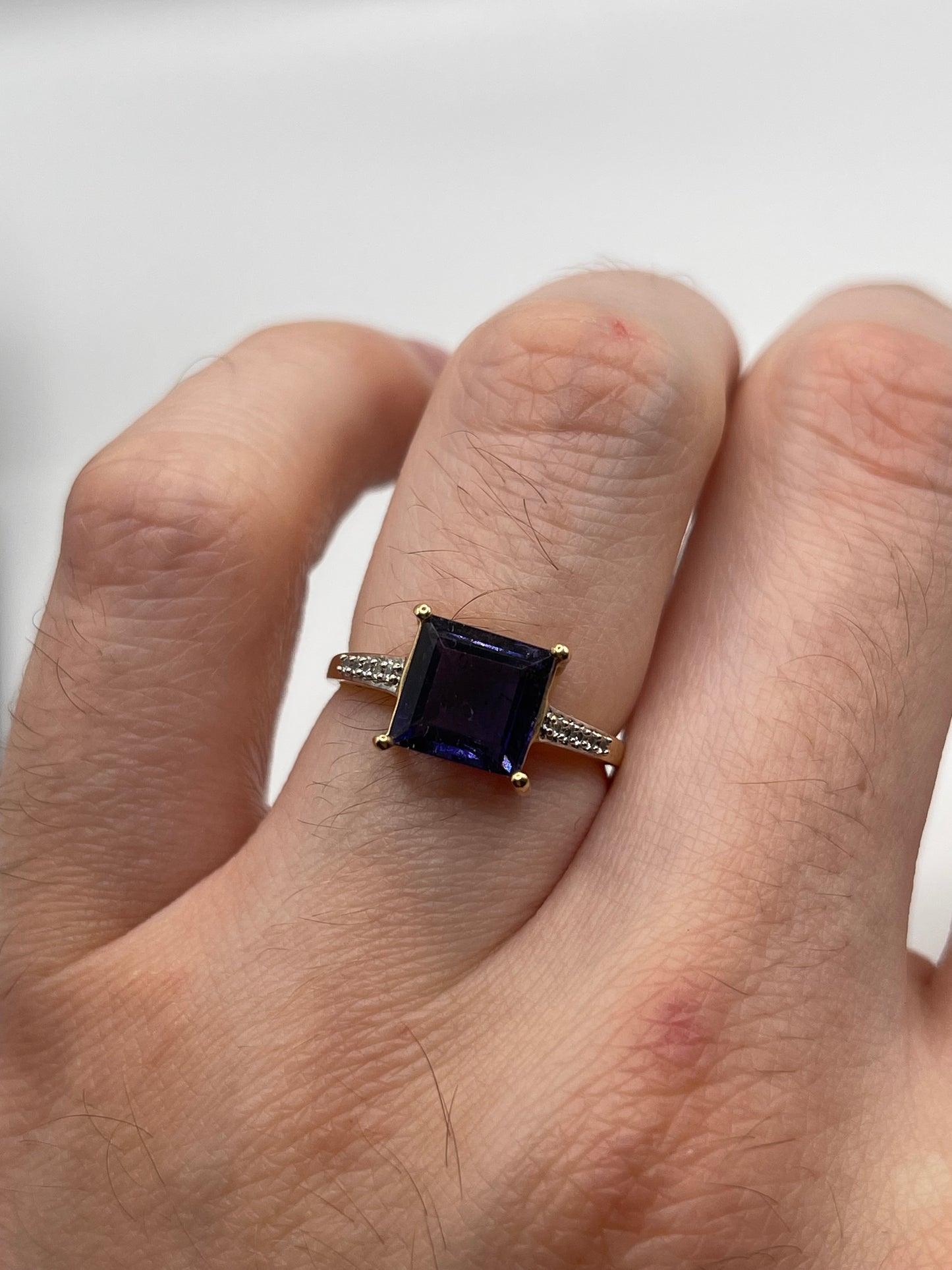 9ct gold iolite and zircon ring
