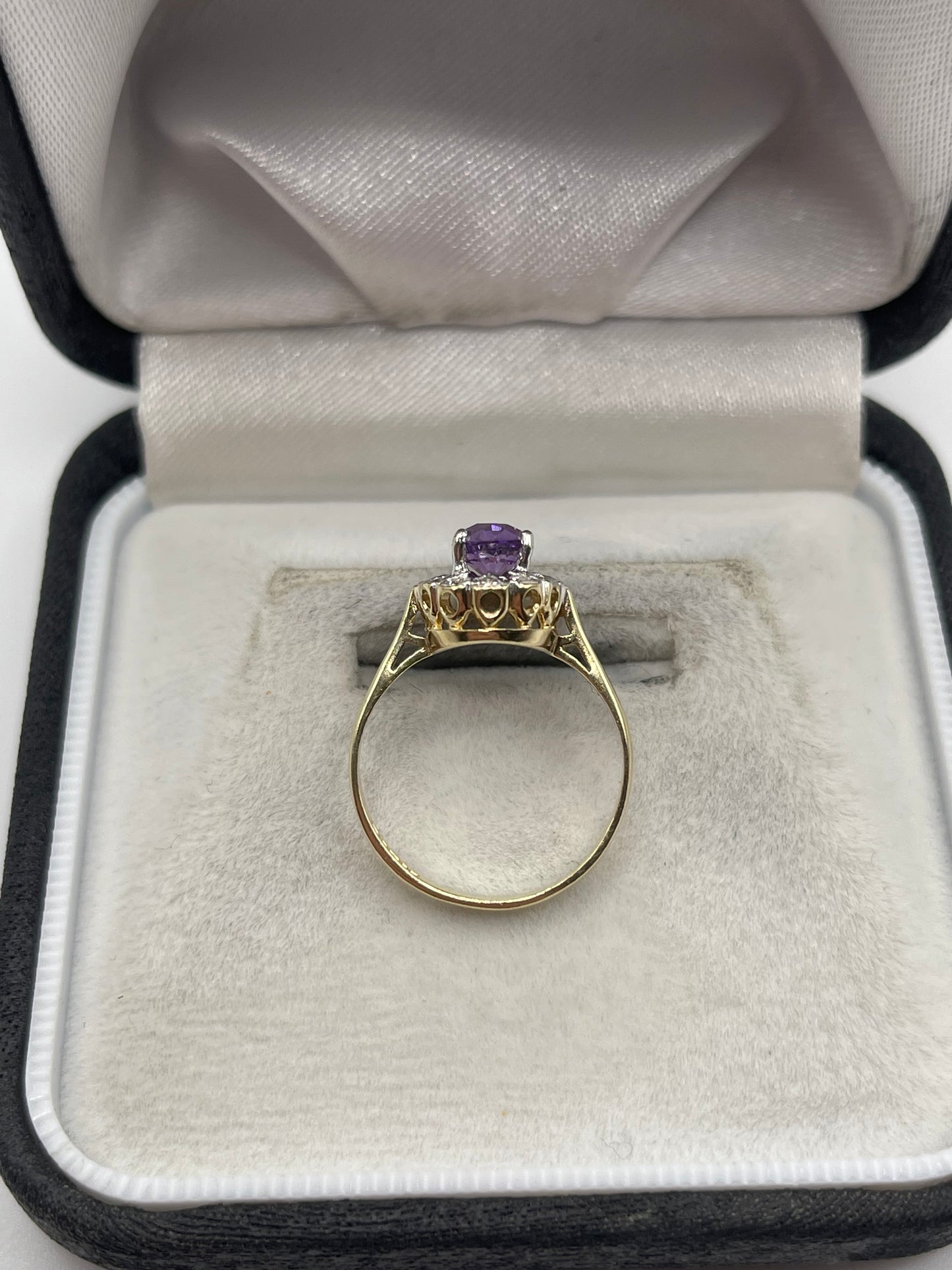 9ct gold amethyst and diamond ring