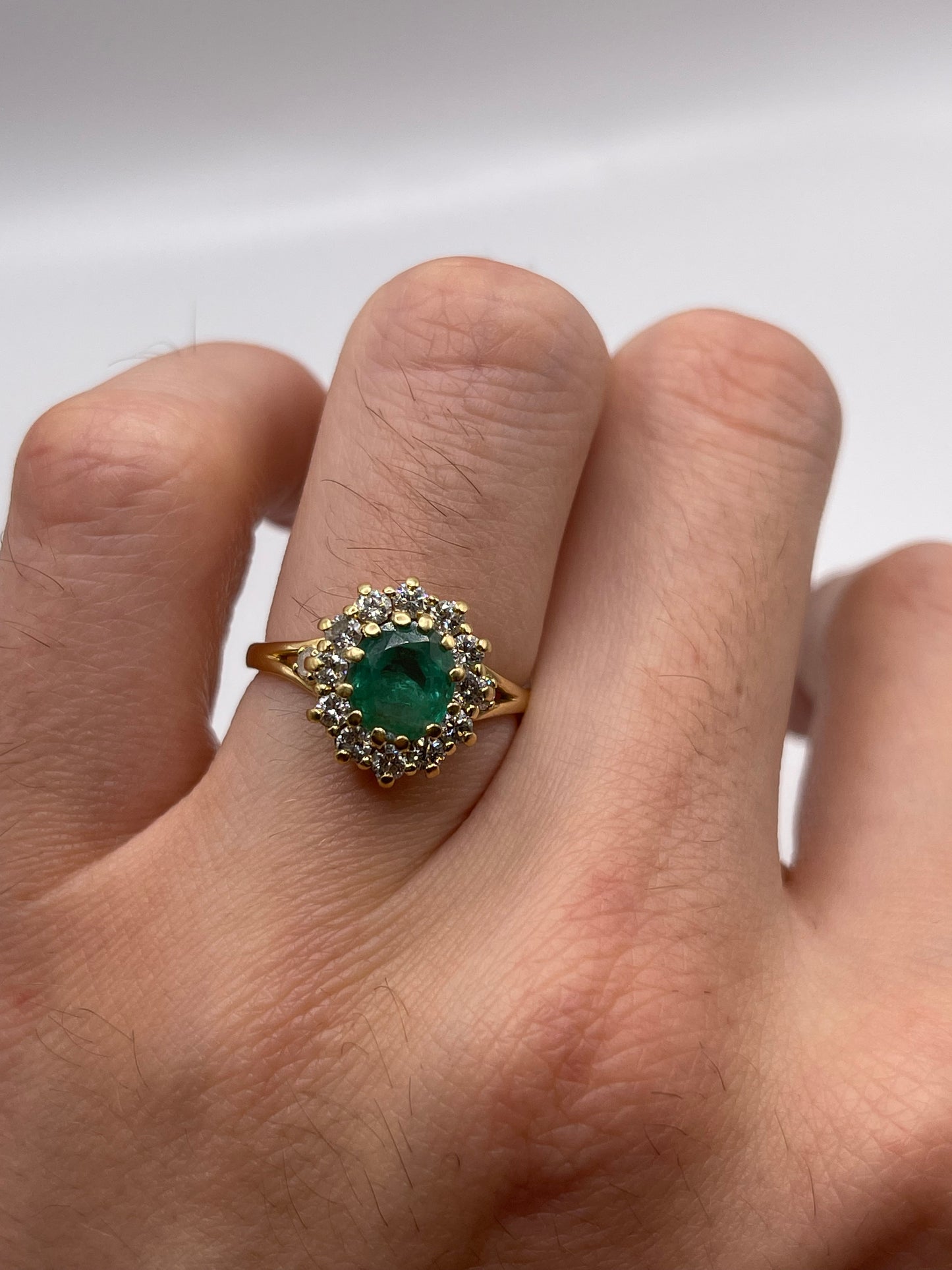 18ct gold emerald and diamond ring