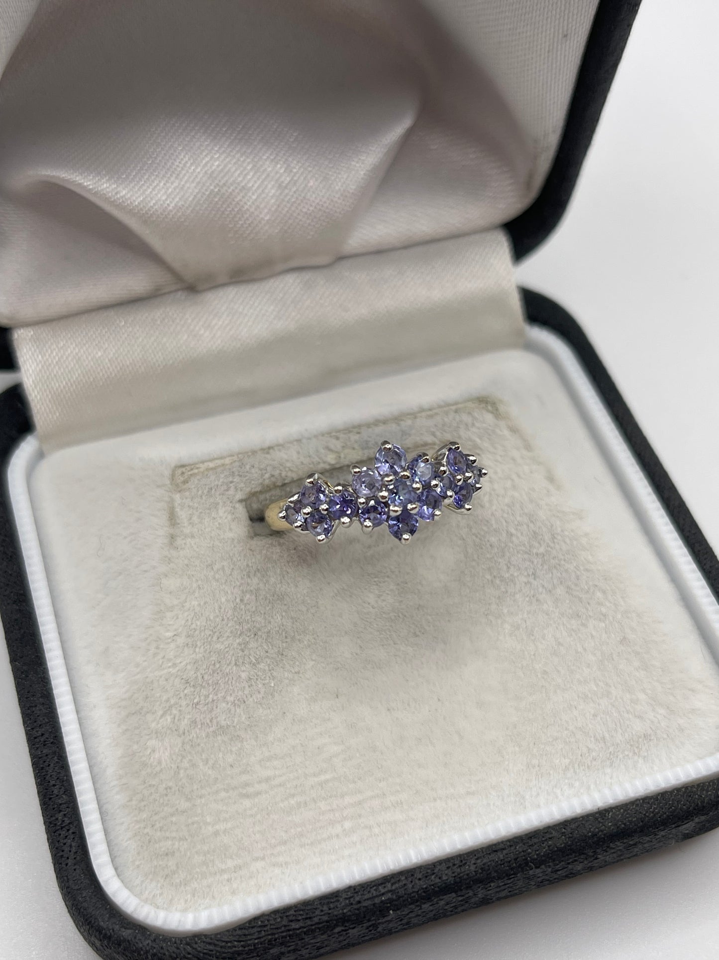9ct gold tanzanite cluster ring