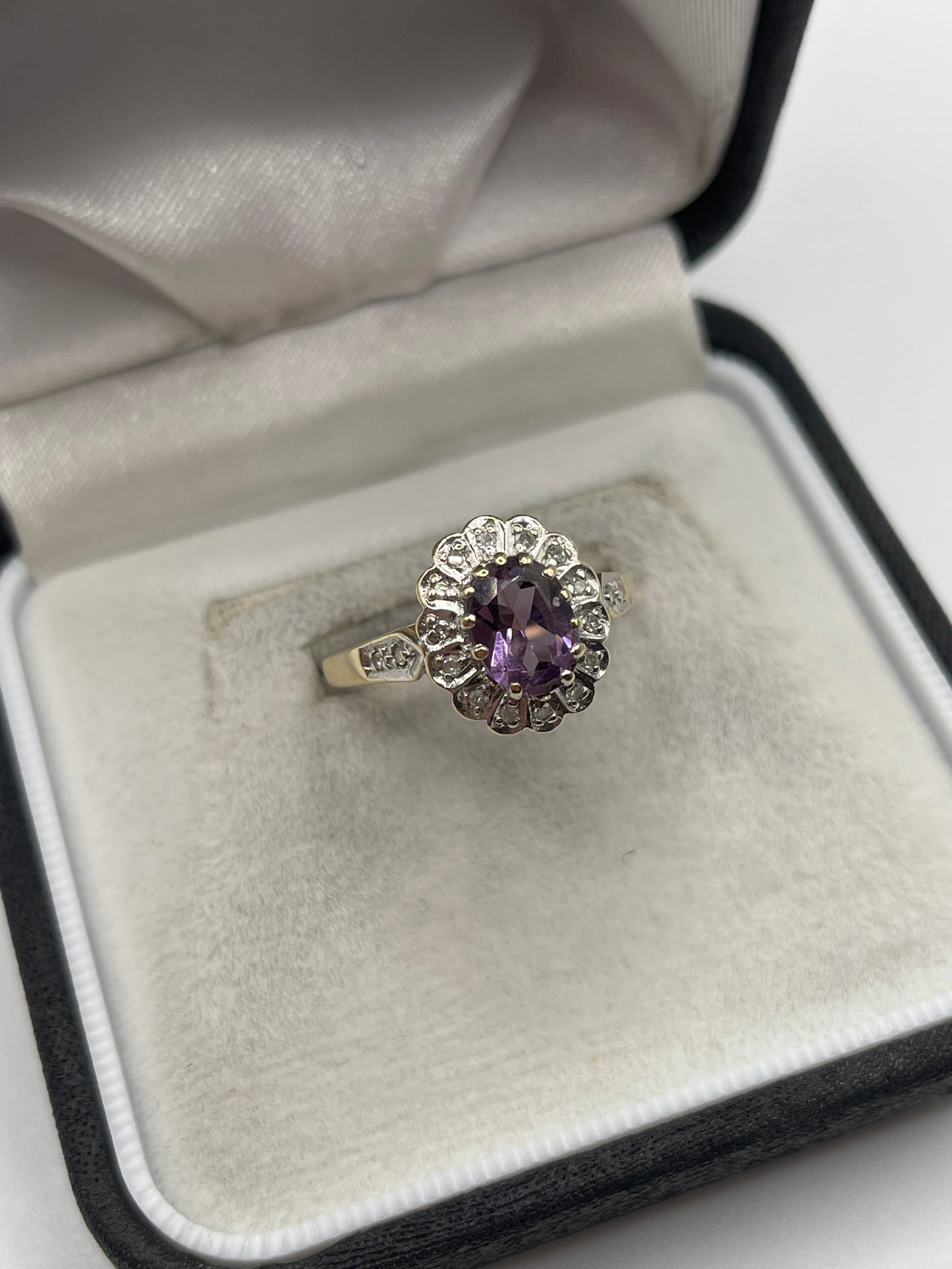 9ct gold amethyst and diamond ring