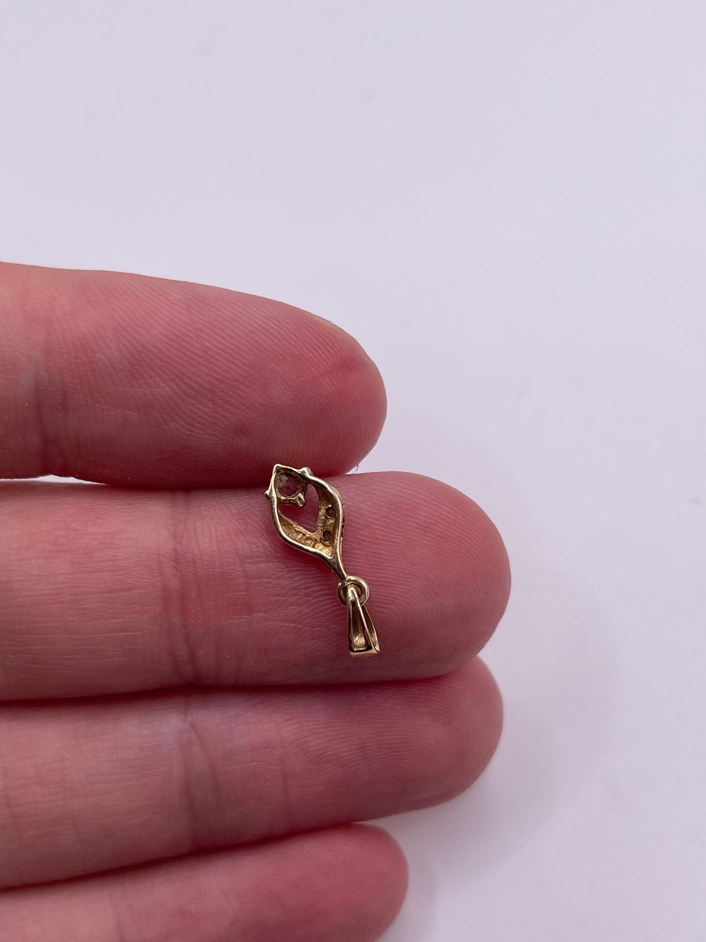 9ct gold topaz and diamond pendant
