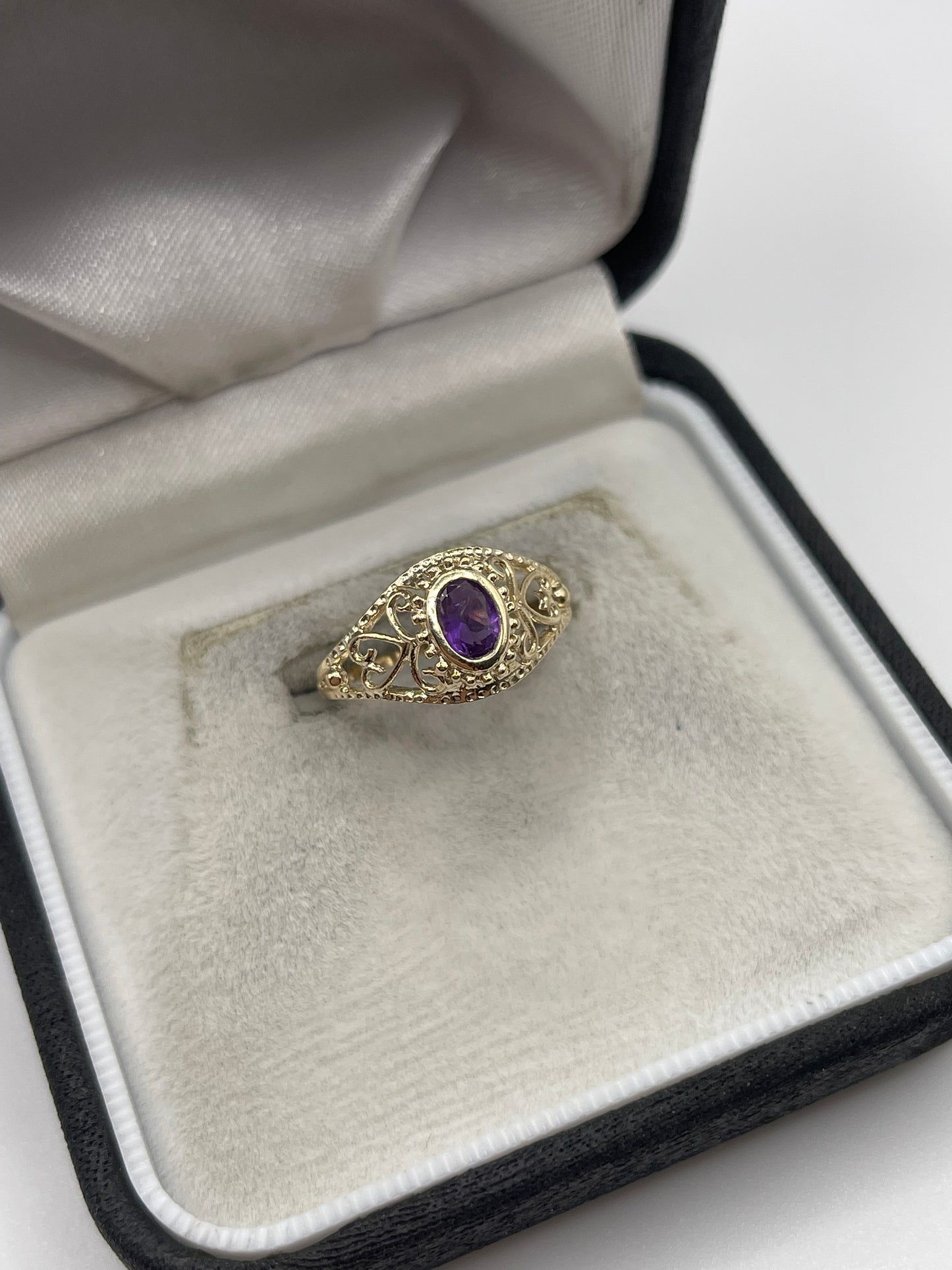 9ct gold amethyst ring