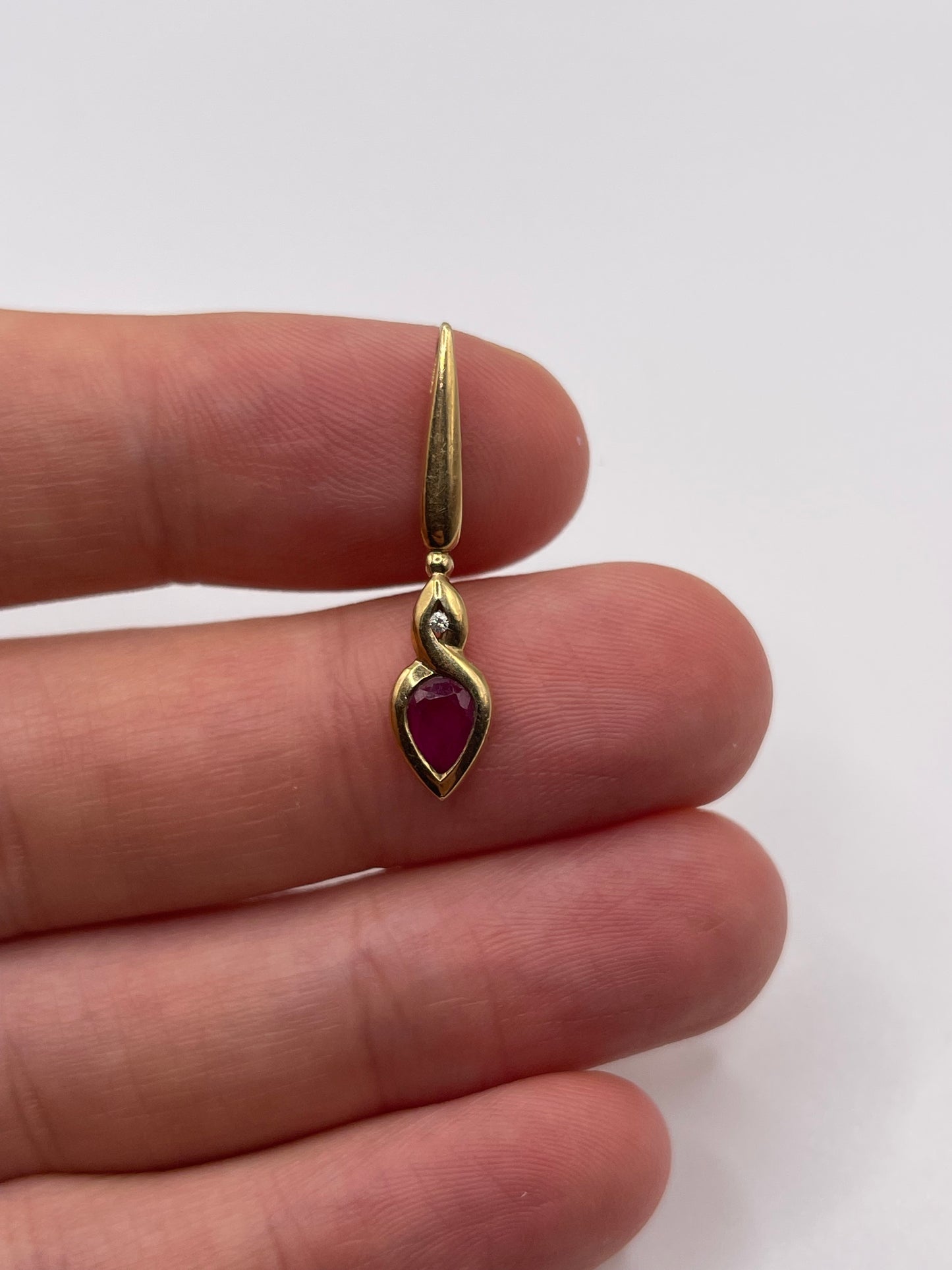 9ct gold ruby and diamond pendant