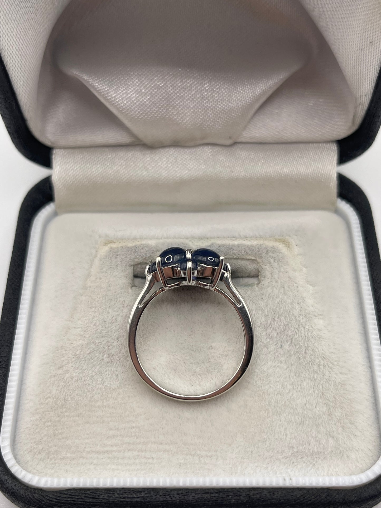 9ct white gold cabochon sapphire and diamond ring