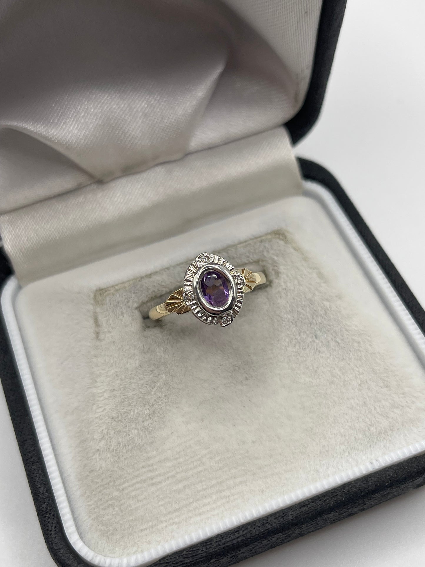 9ct gold amethyst and diamond ring
