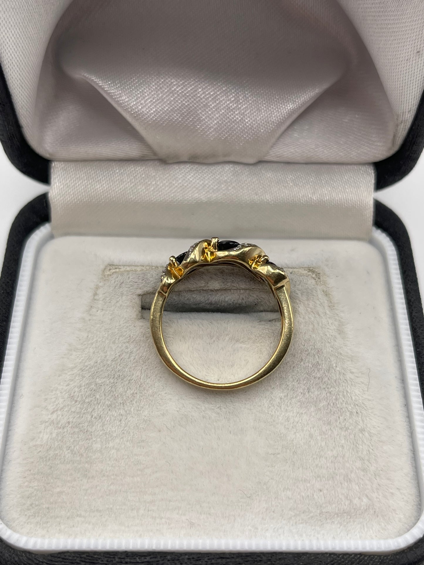 9ct gold sapphire and diamond ring