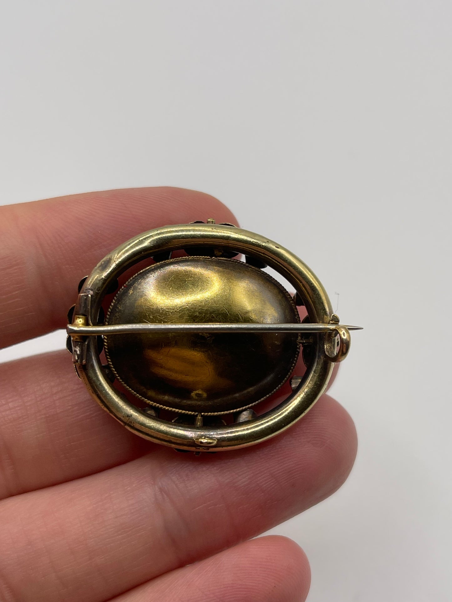 Antique 15ct gold emerald paste and pearl brooch