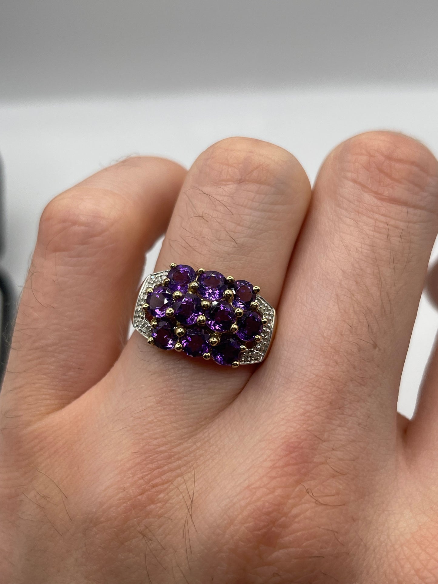 9ct gold amethyst and diamond cluster ring