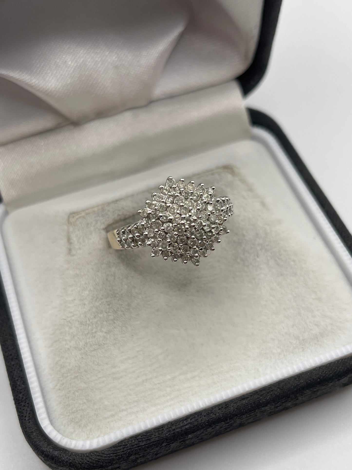 9ct gold 1ct diamond cluster ring