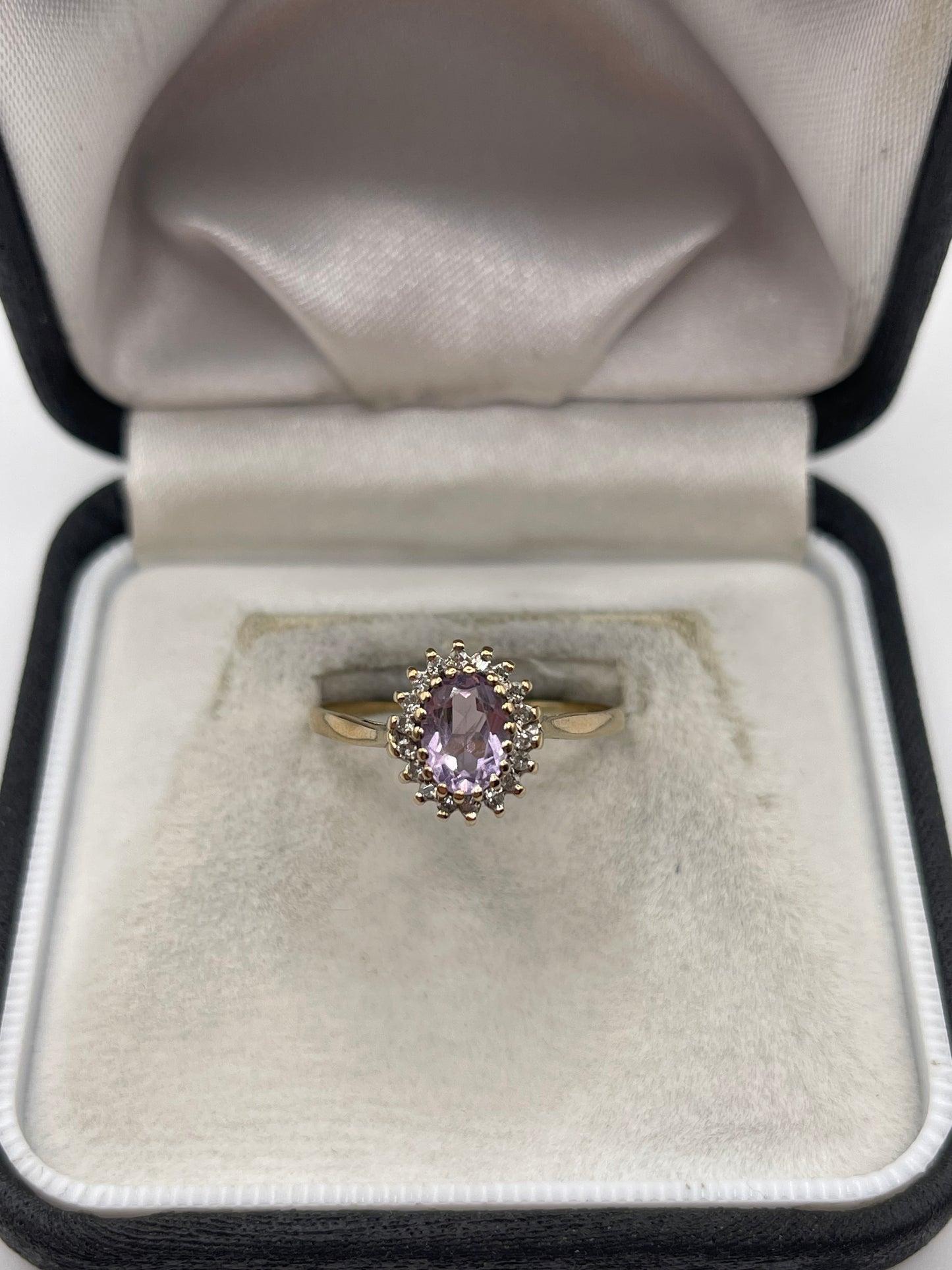 9ct gold amethyst and diamond ring
