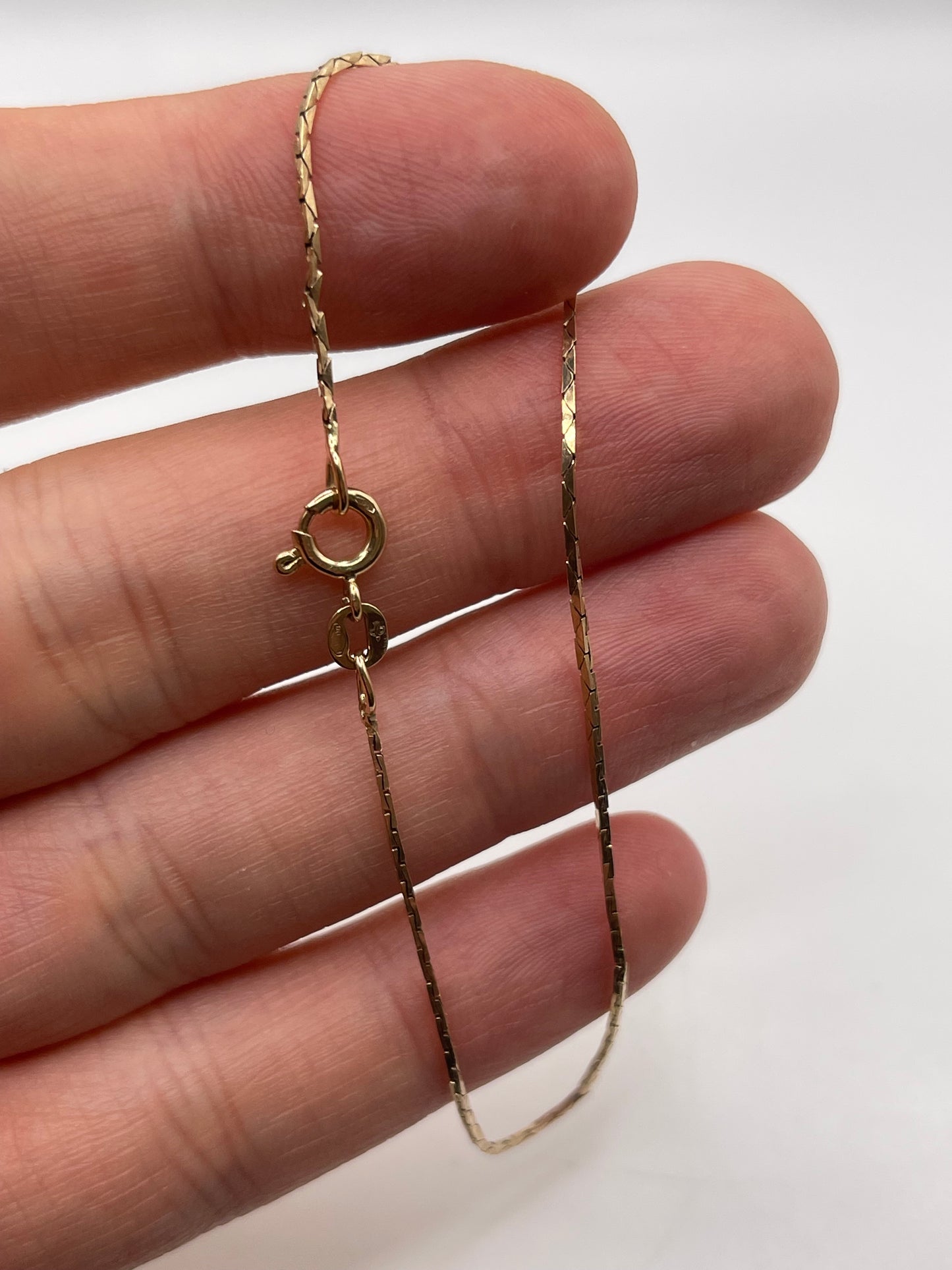 9ct gold bracelet