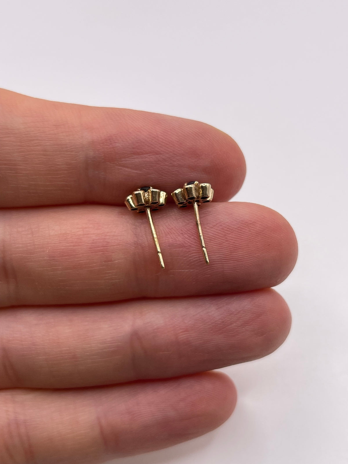 9ct gold sapphire cluster earrings