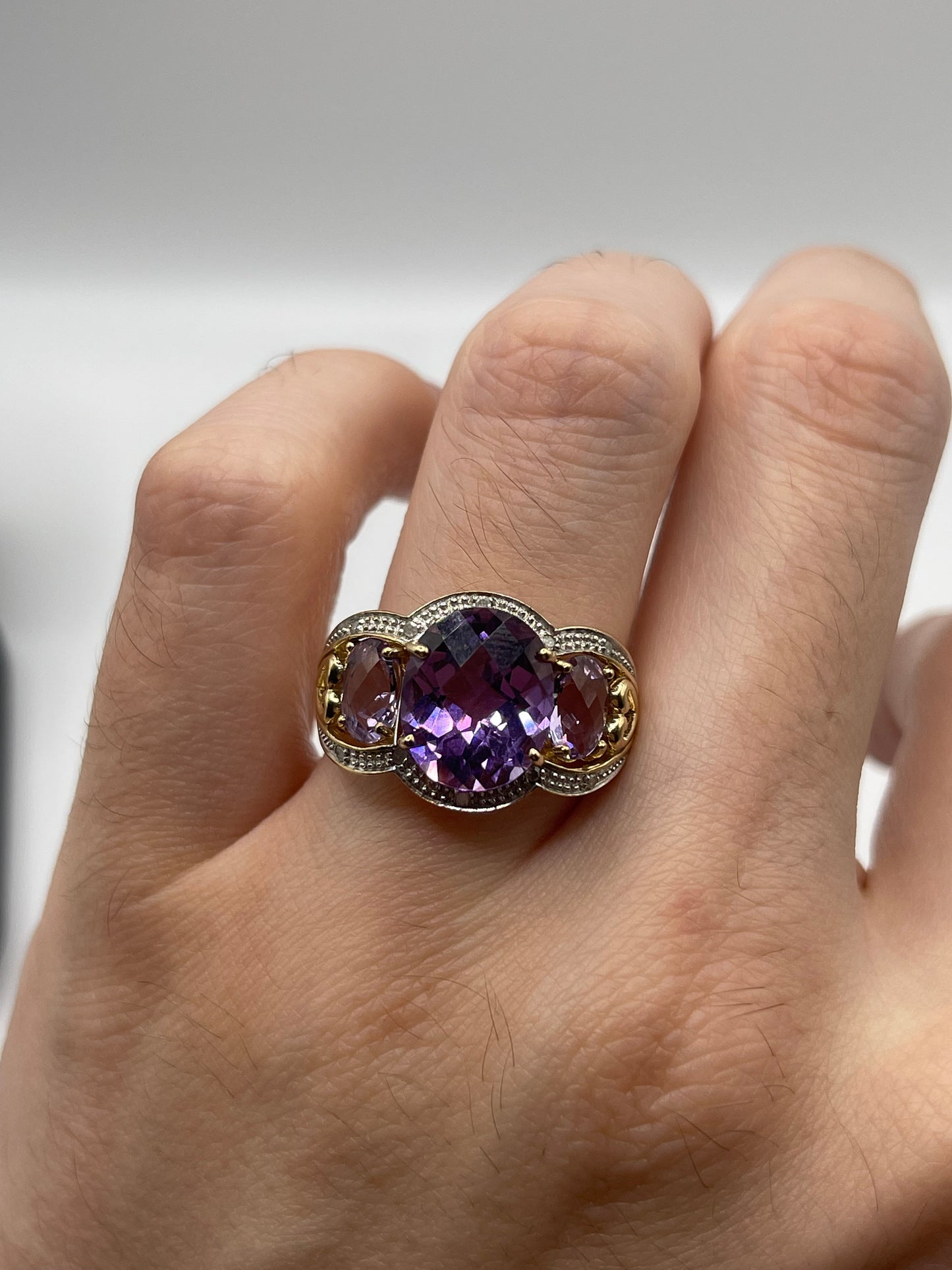9ct gold amethyst and diamond ring