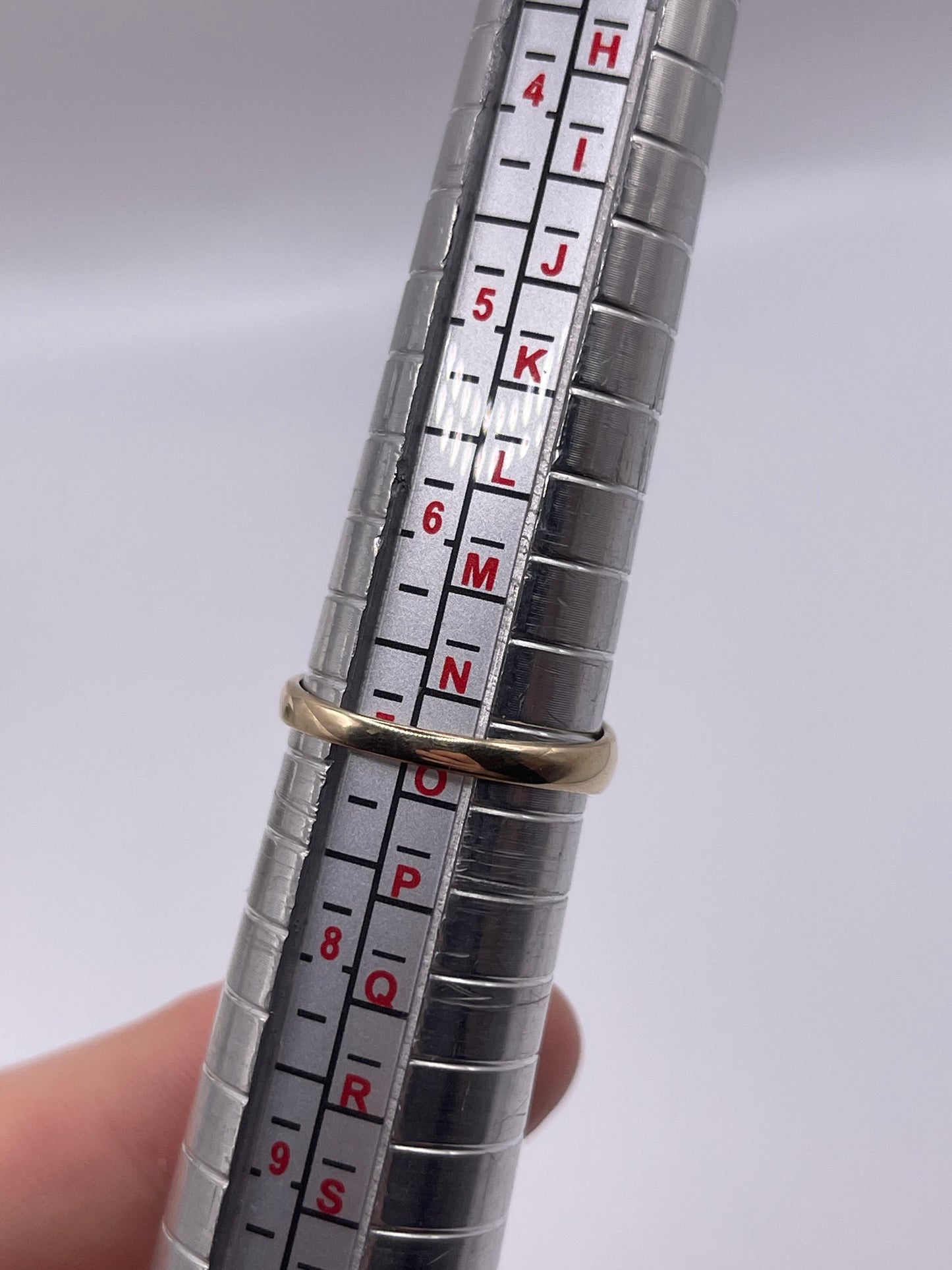 9ct gold ruby gypsy ring