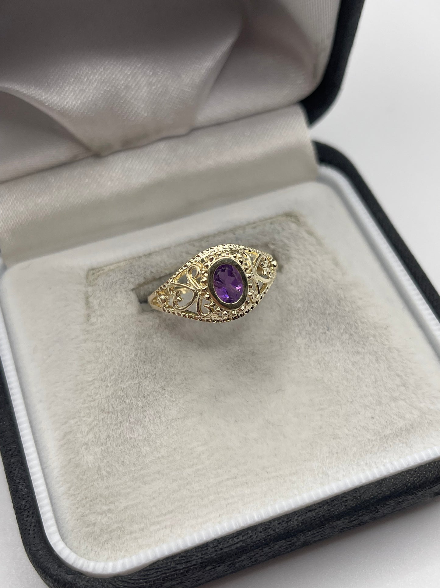 9ct gold amethyst ring