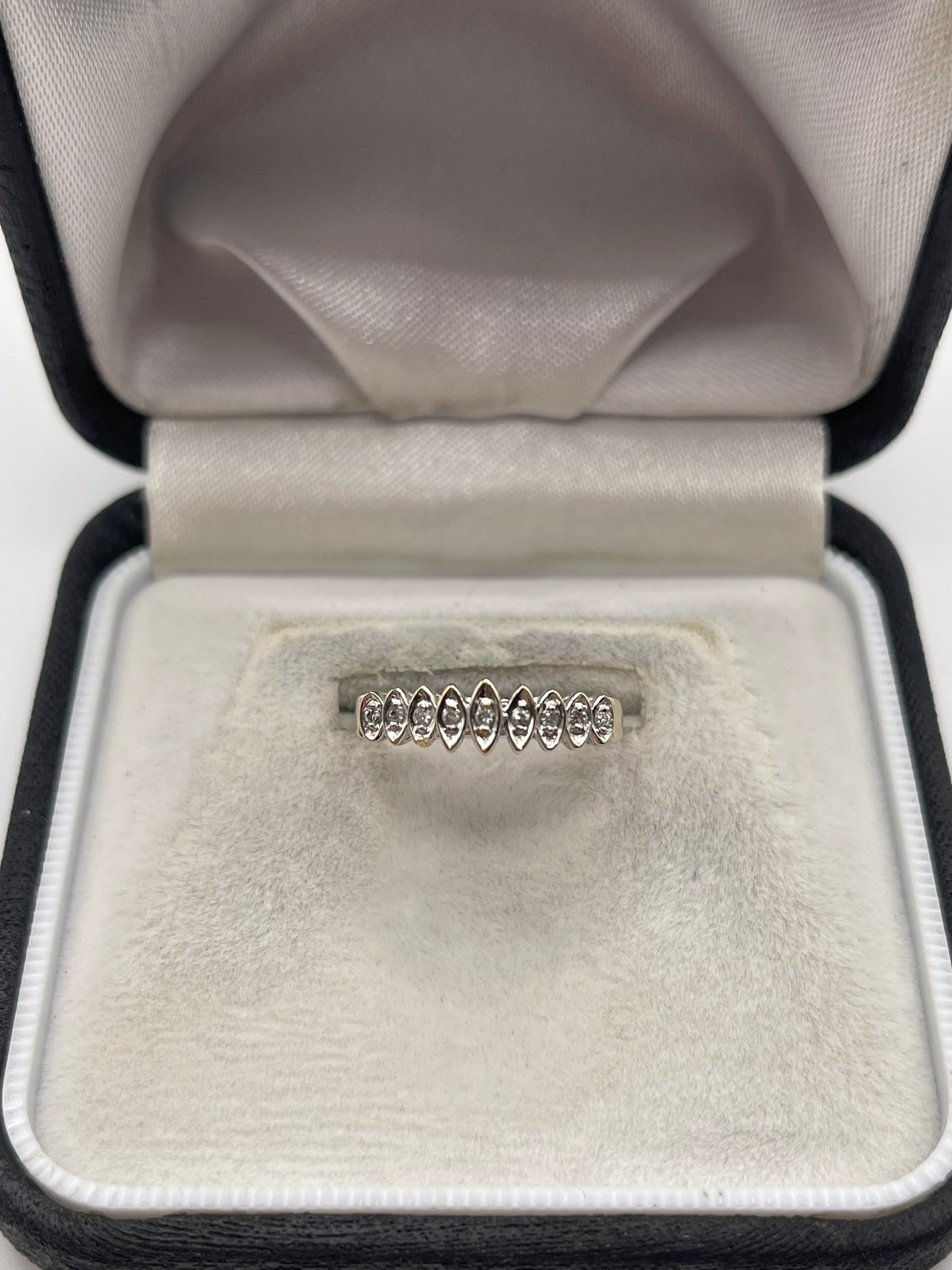 9ct gold diamond ring