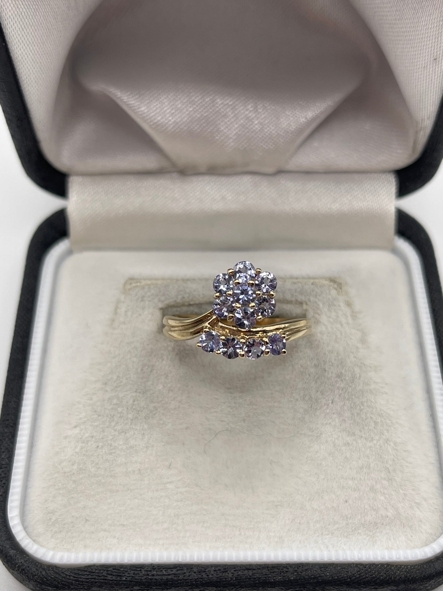9ct gold tanzanite cluster ring