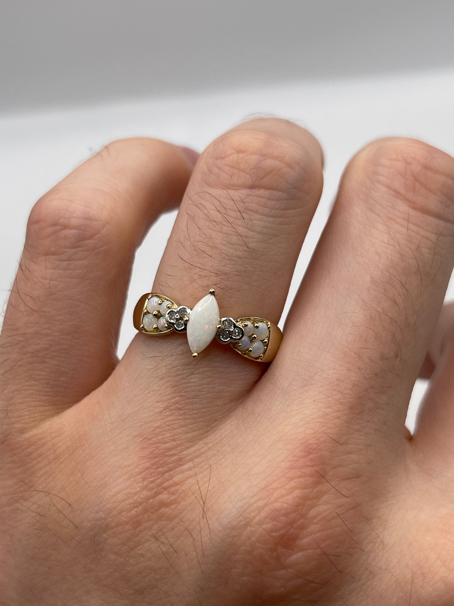 9ct gold opal and diamond ring