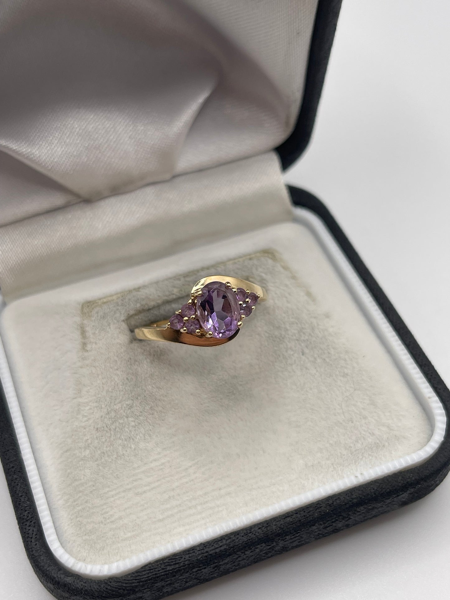 9ct gold amethyst ring