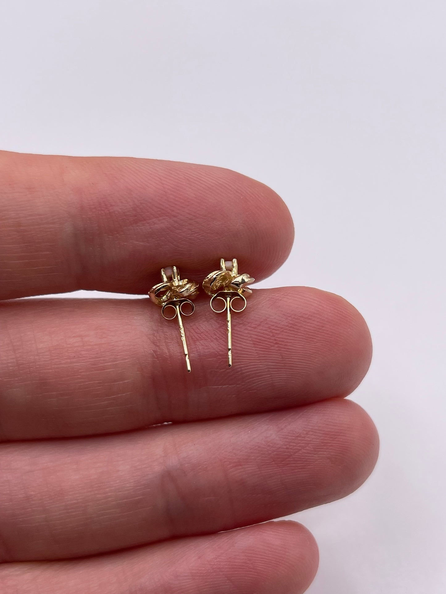 9ct gold opal earrings