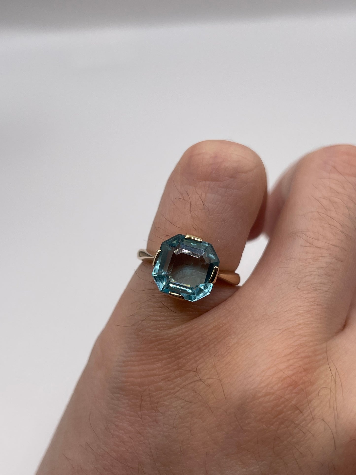 Antique 9ct gold paste ring