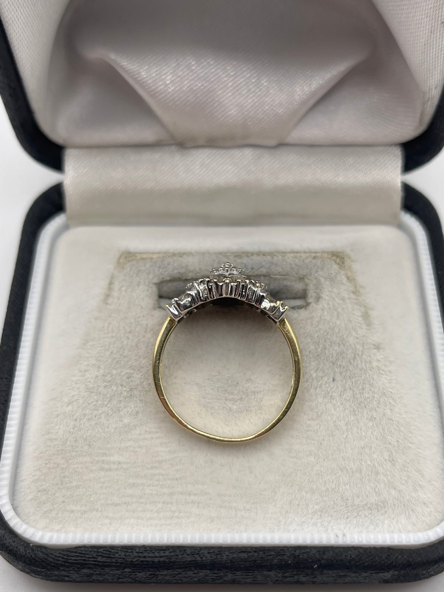 9ct gold diamond cluster ring
