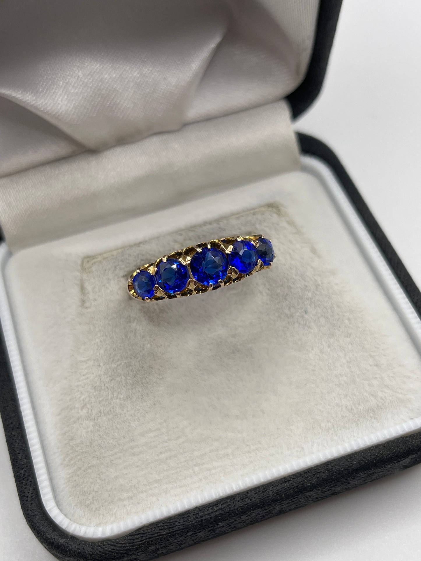 Antique 9ct rose gold paste ring