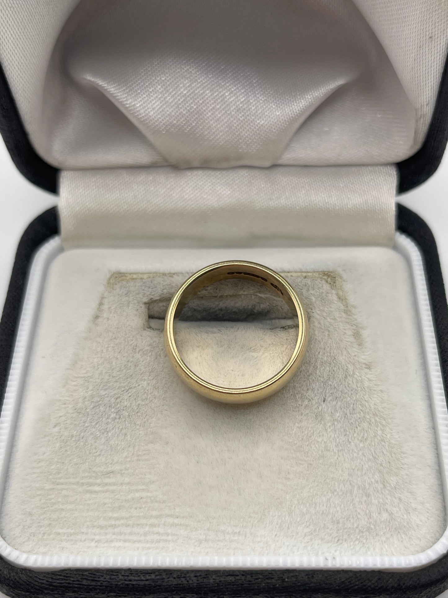 9ct gold band