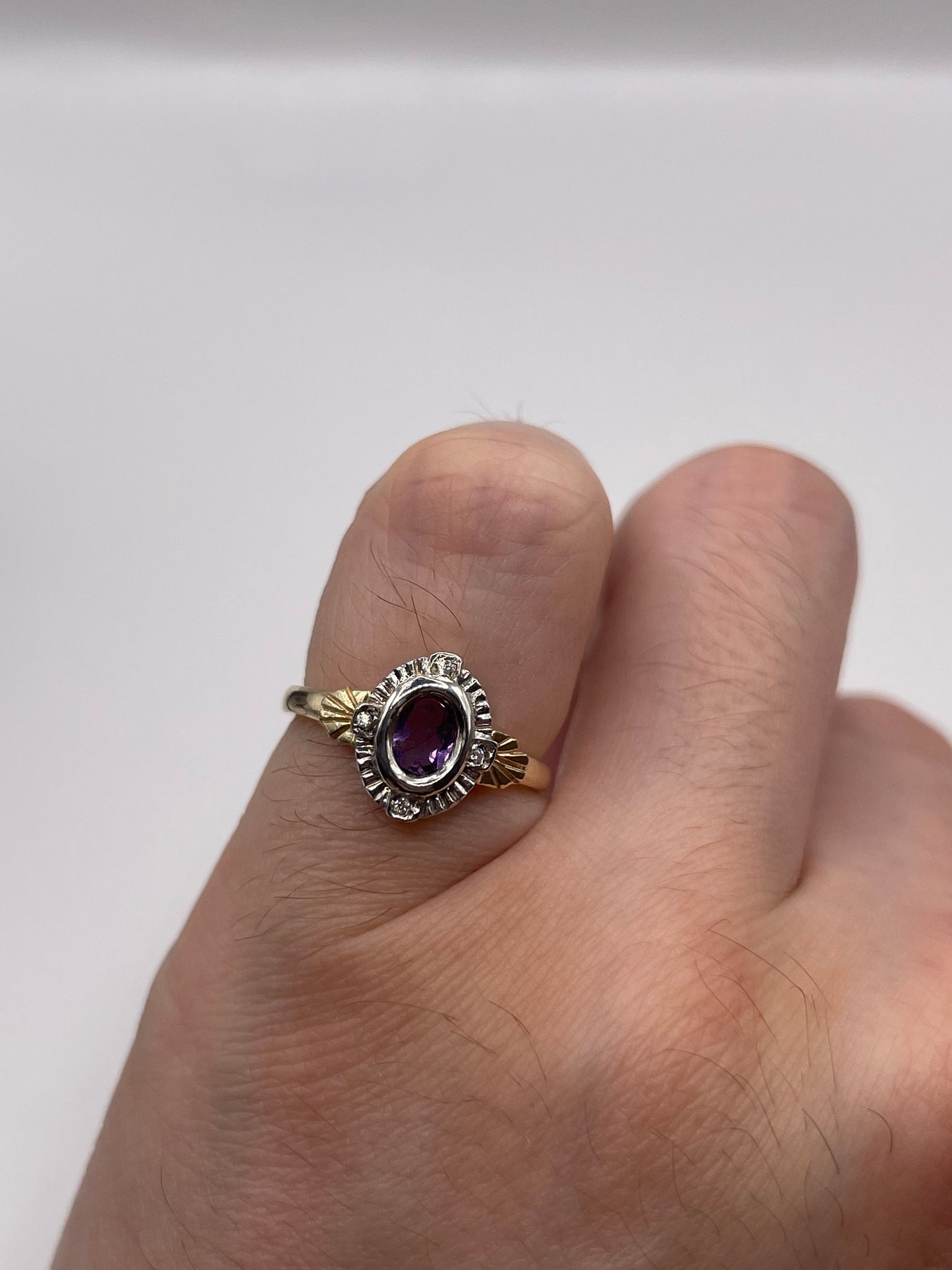 9ct gold amethyst and diamond ring