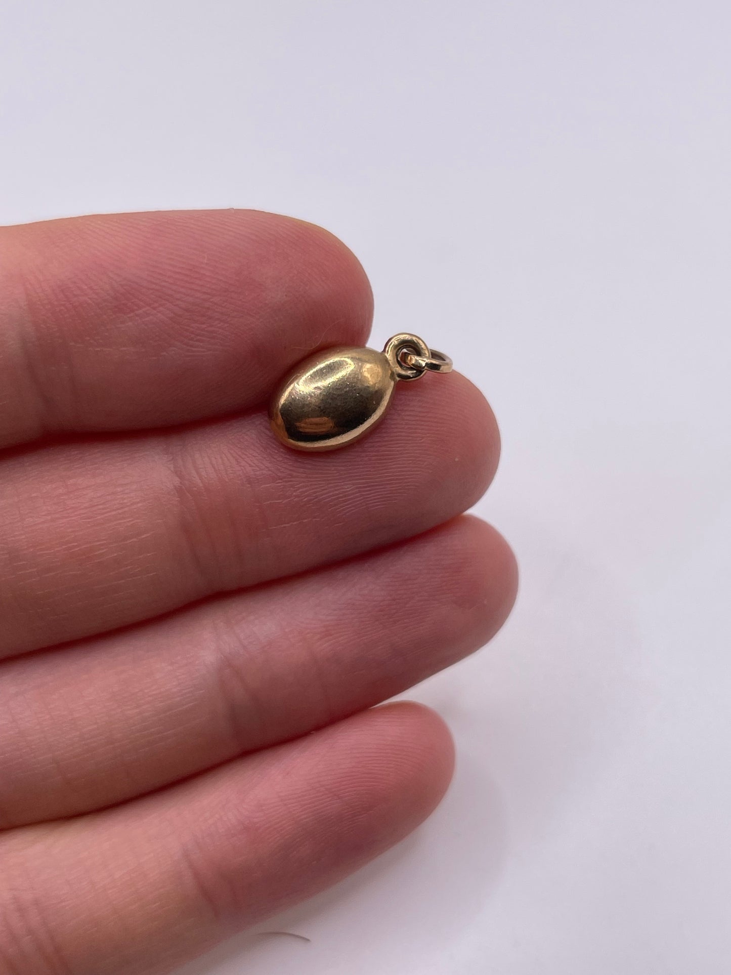 9ct gold coffee bean charm