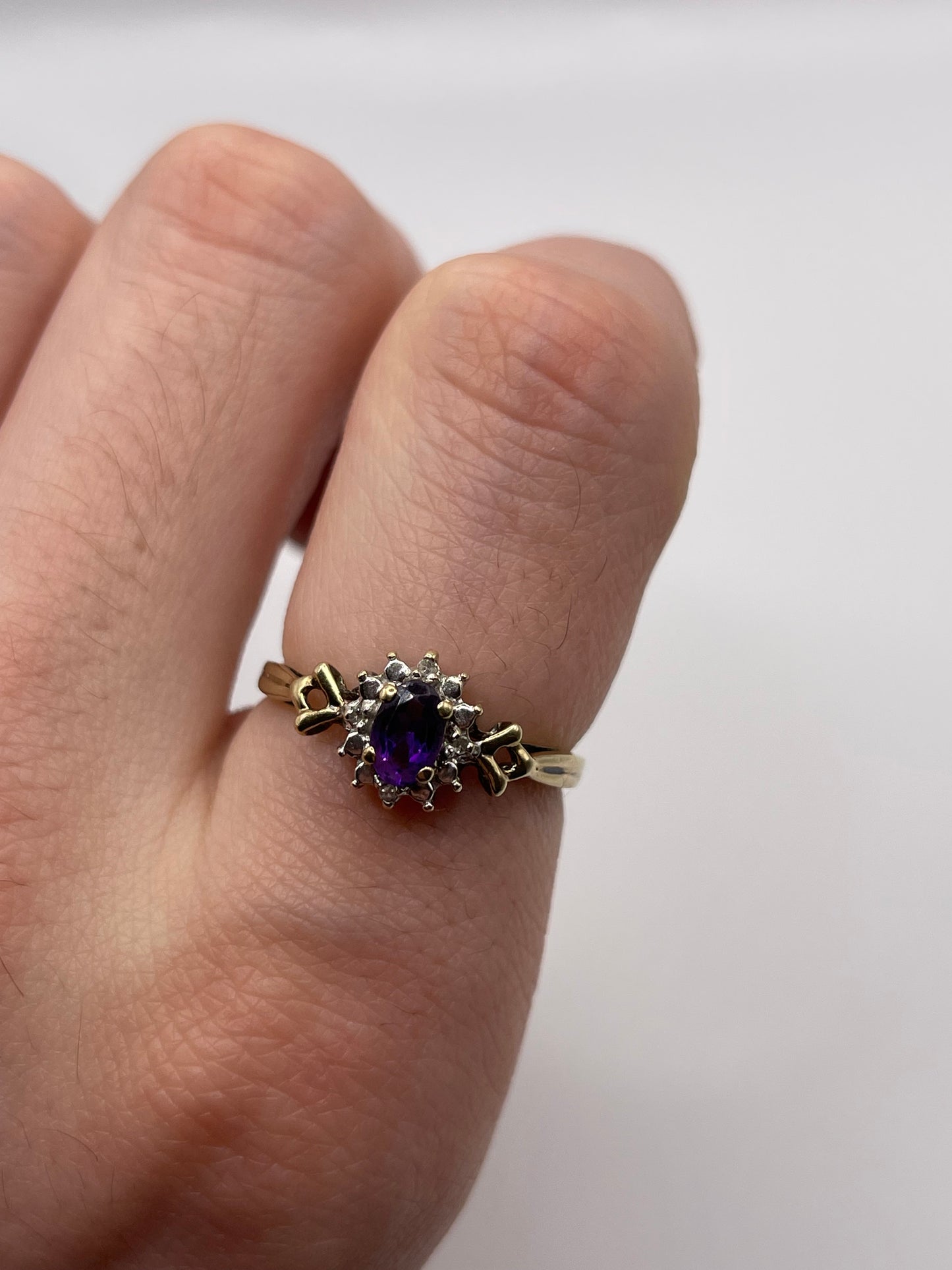 9ct gold amethyst and diamond ring