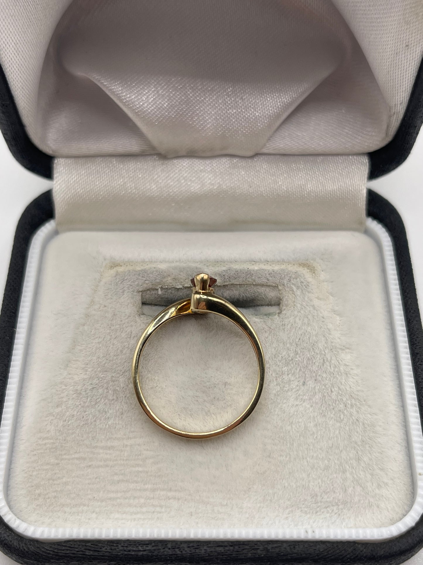 9ct gold citrine ring