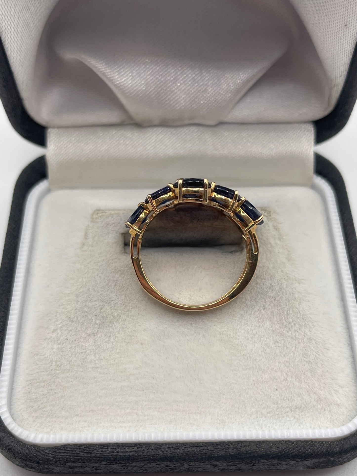 9ct gold sapphire cluster ring