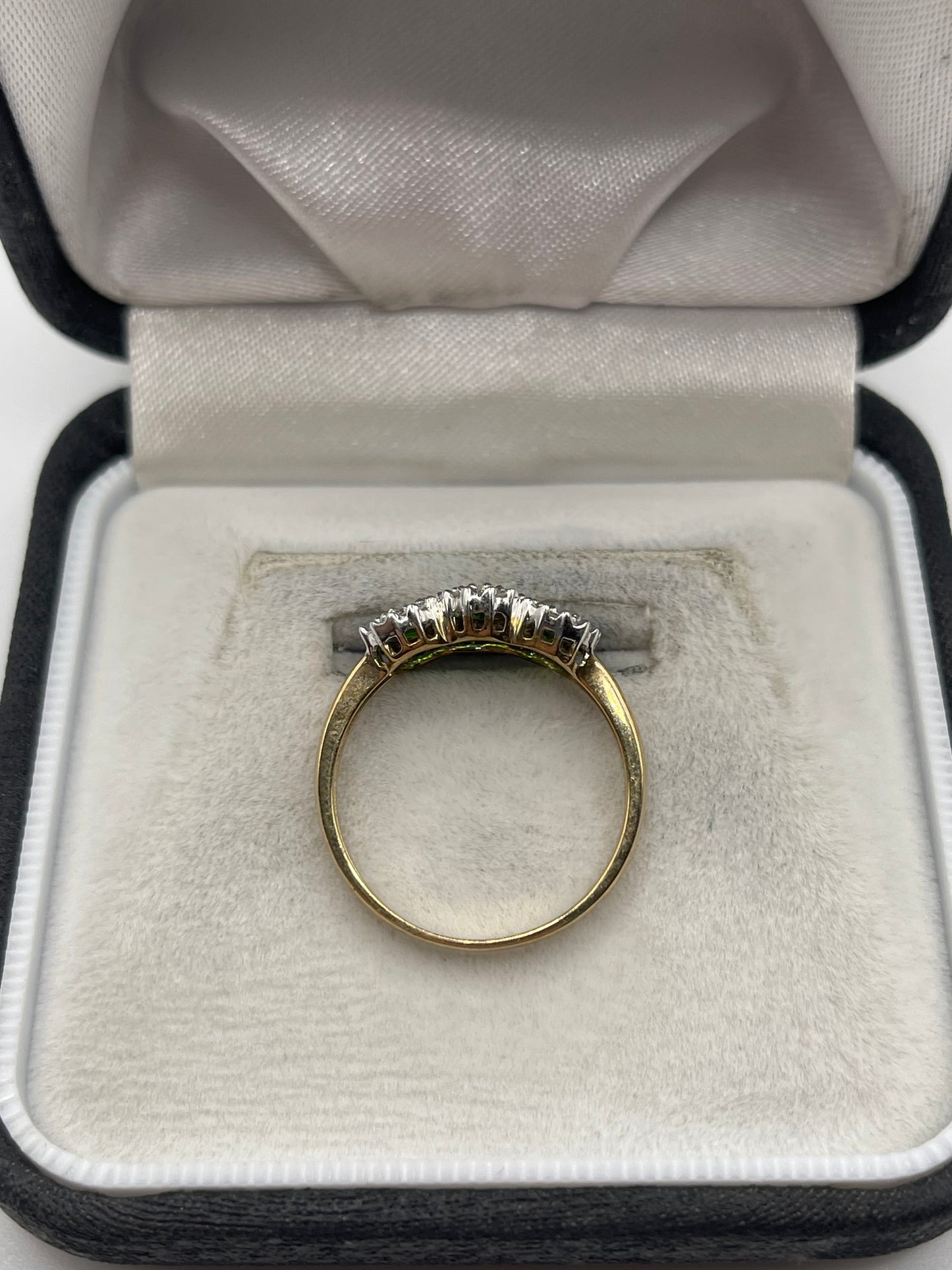 9ct gold diopside and diamond ring
