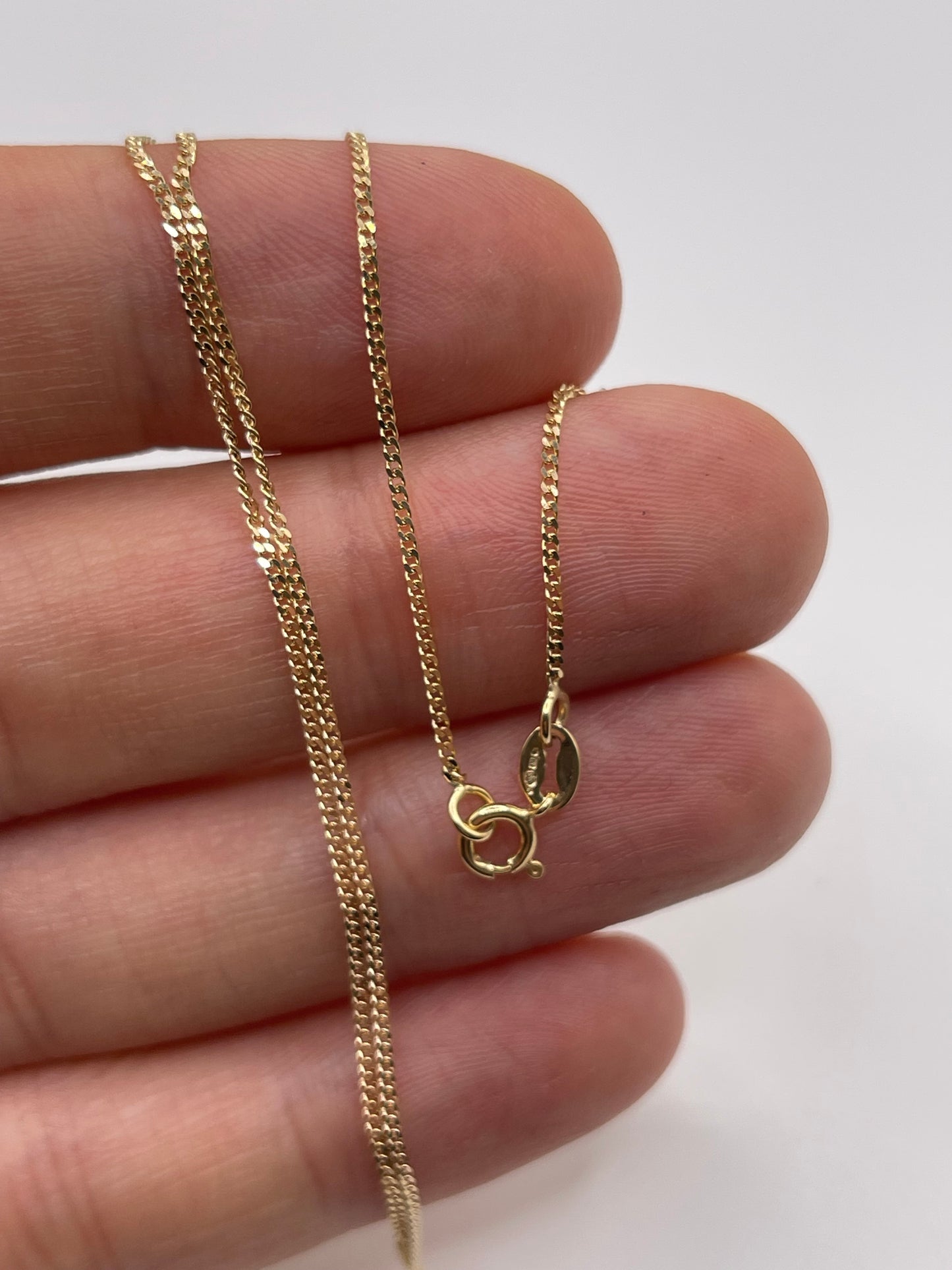 9ct gold chain 303