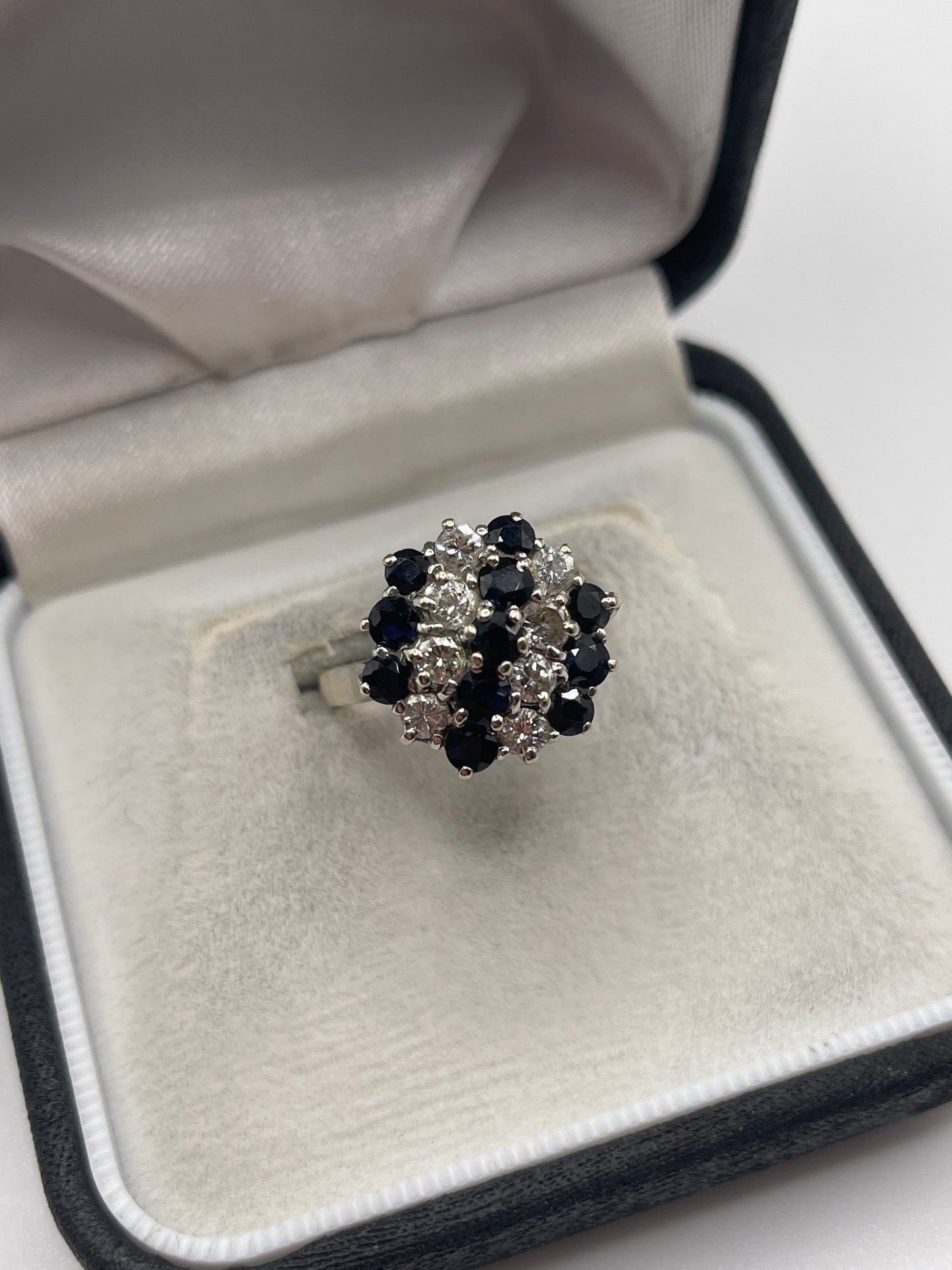 18ct white gold sapphire and diamond ring