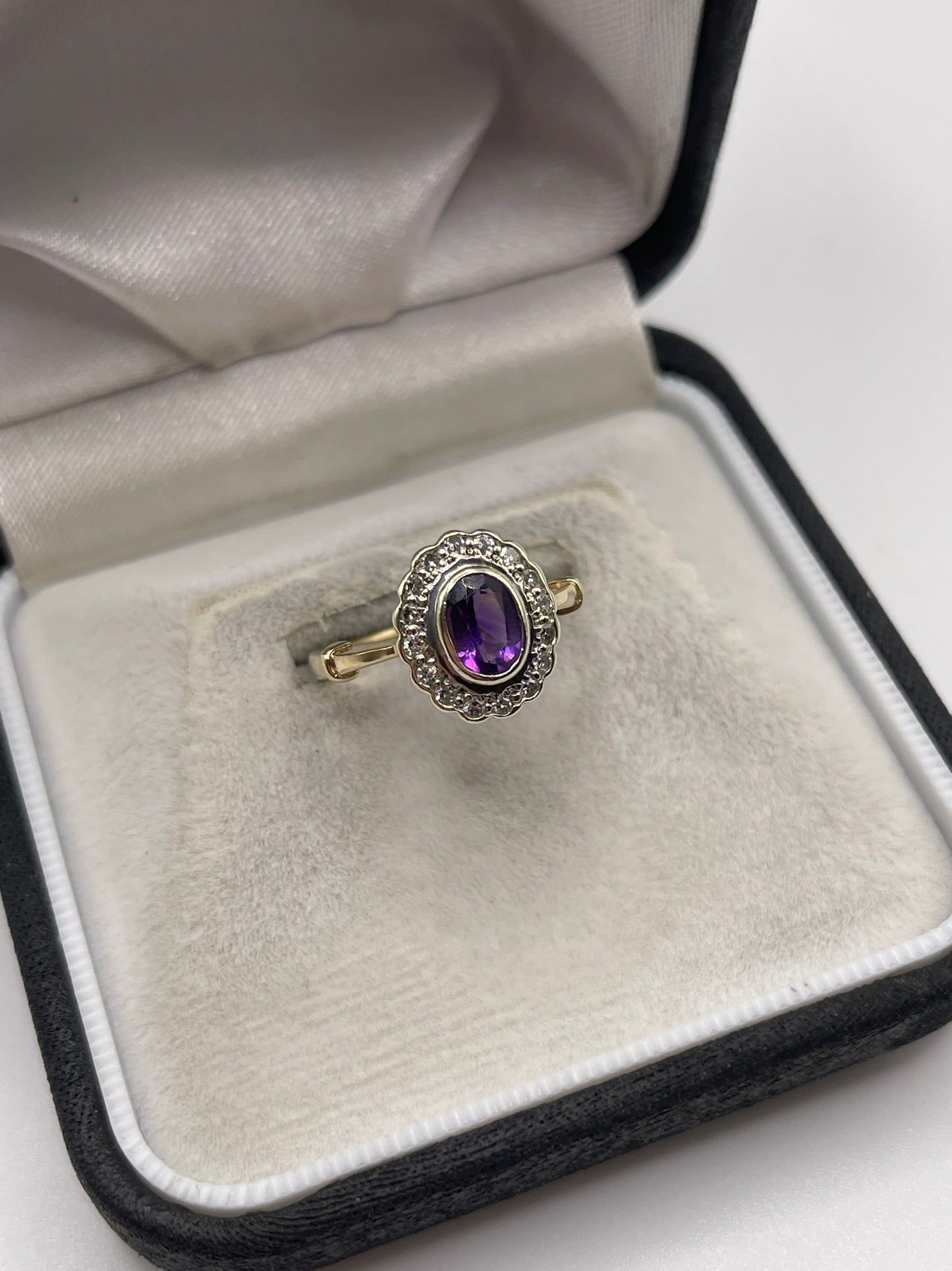 9ct gold amethyst and diamond ring