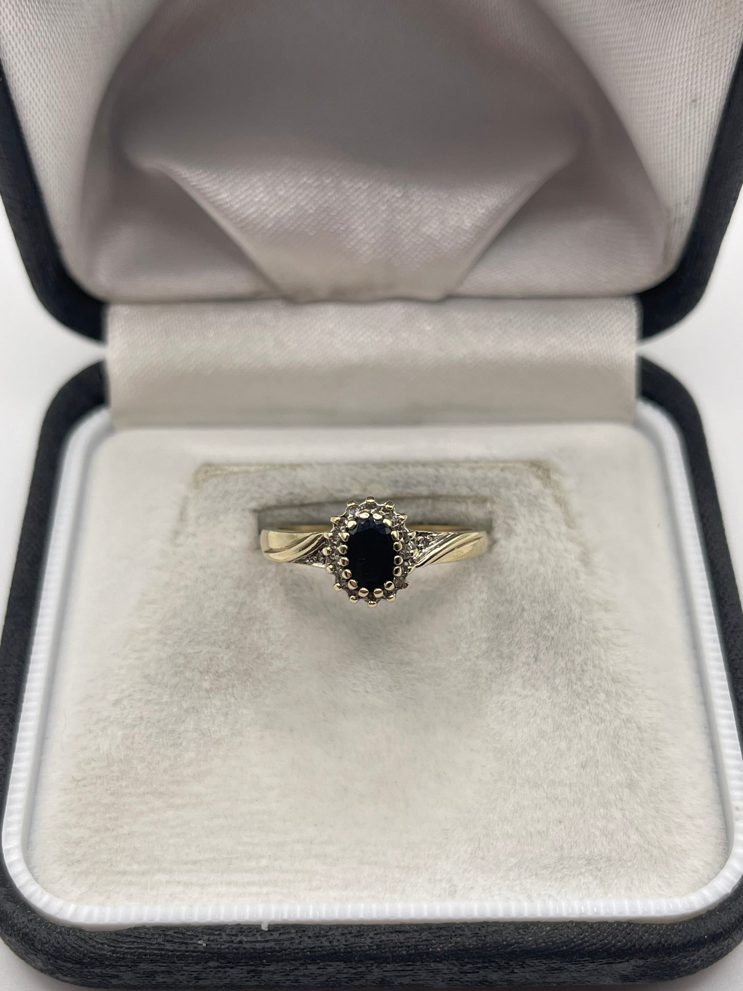 9ct gold sapphire and diamond ring