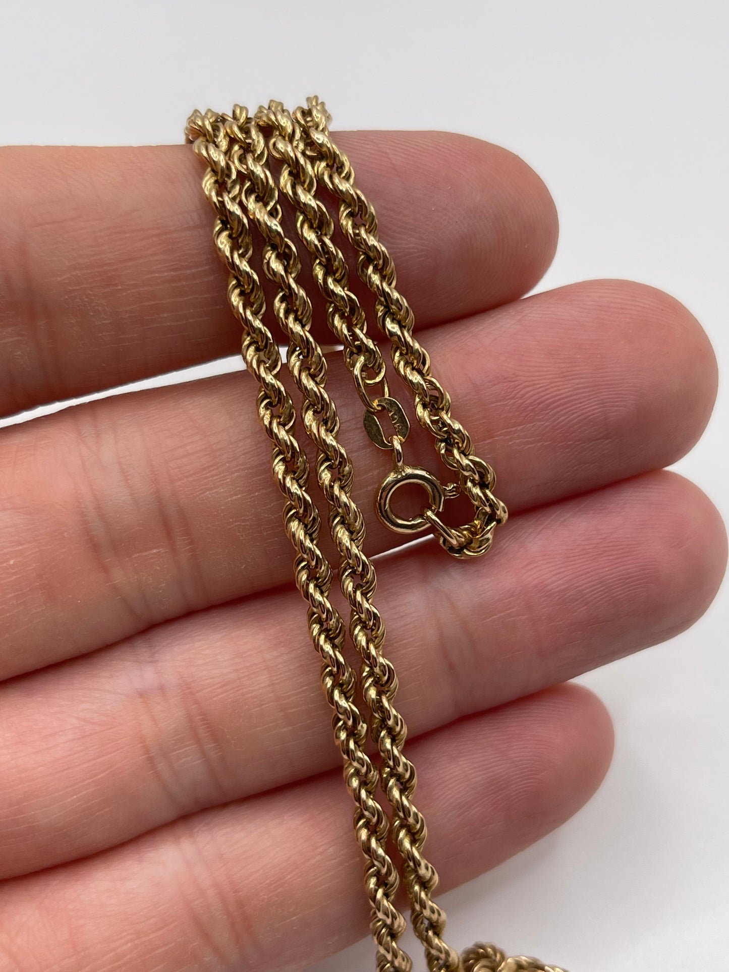 9ct gold chain 324