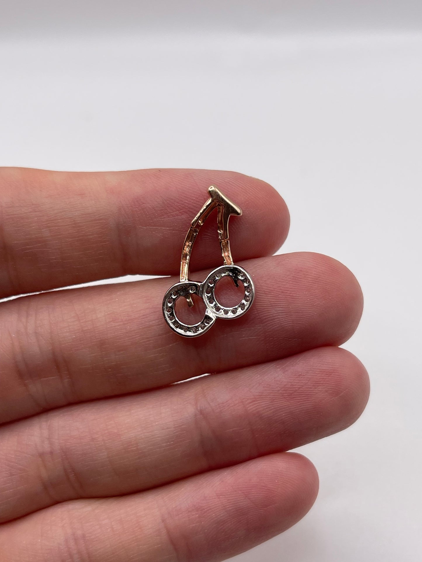 9ct rose gold diamond cluster pendant
