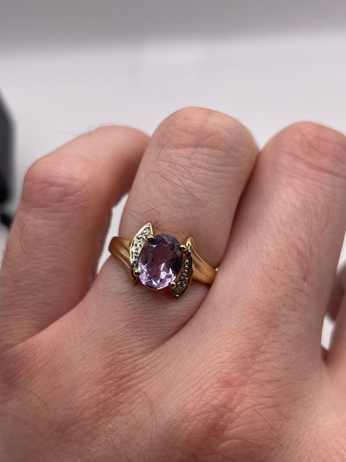 9ct gold amethyst and diamond ring
