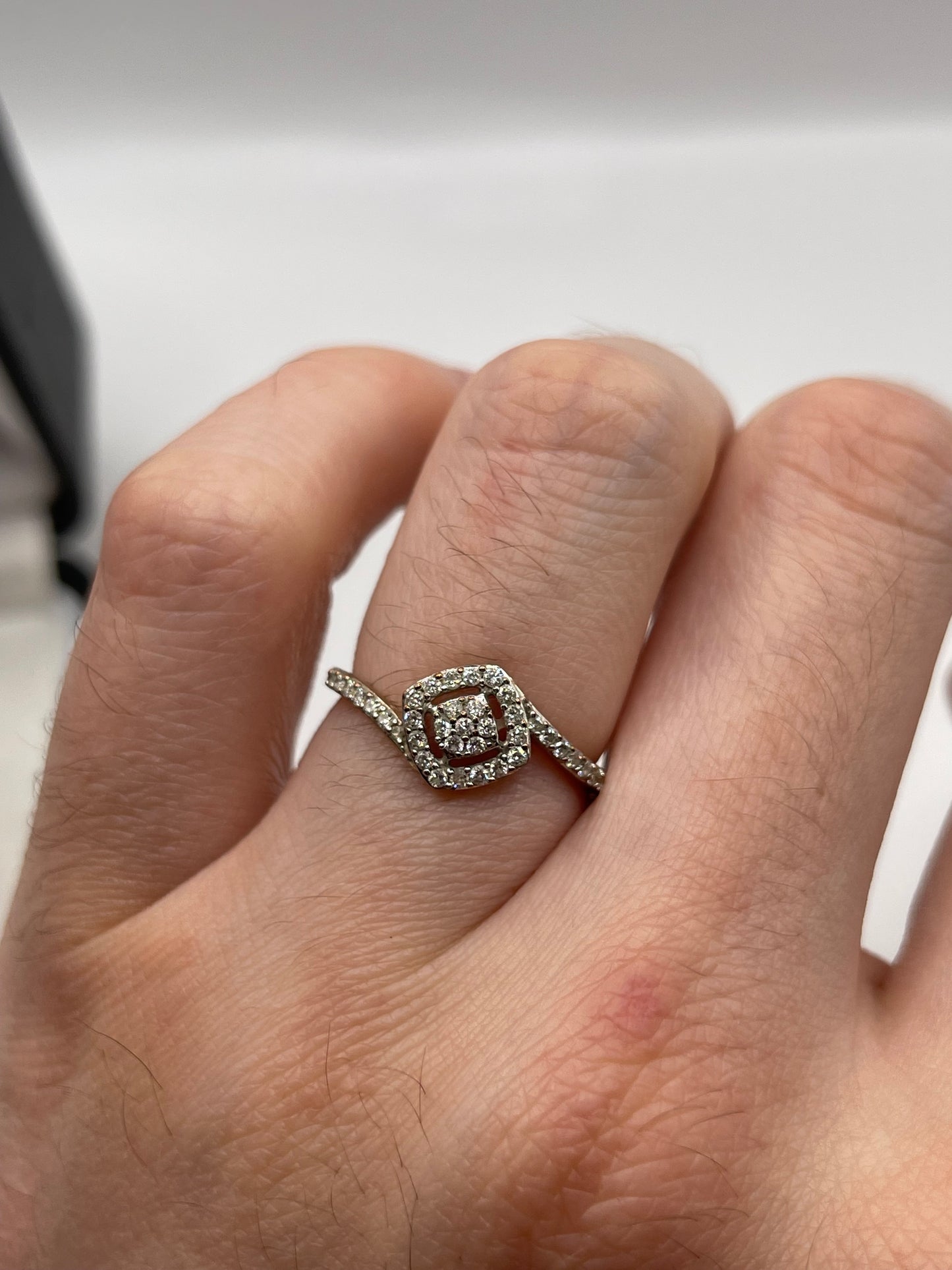 9ct rose gold diamond cluster ring