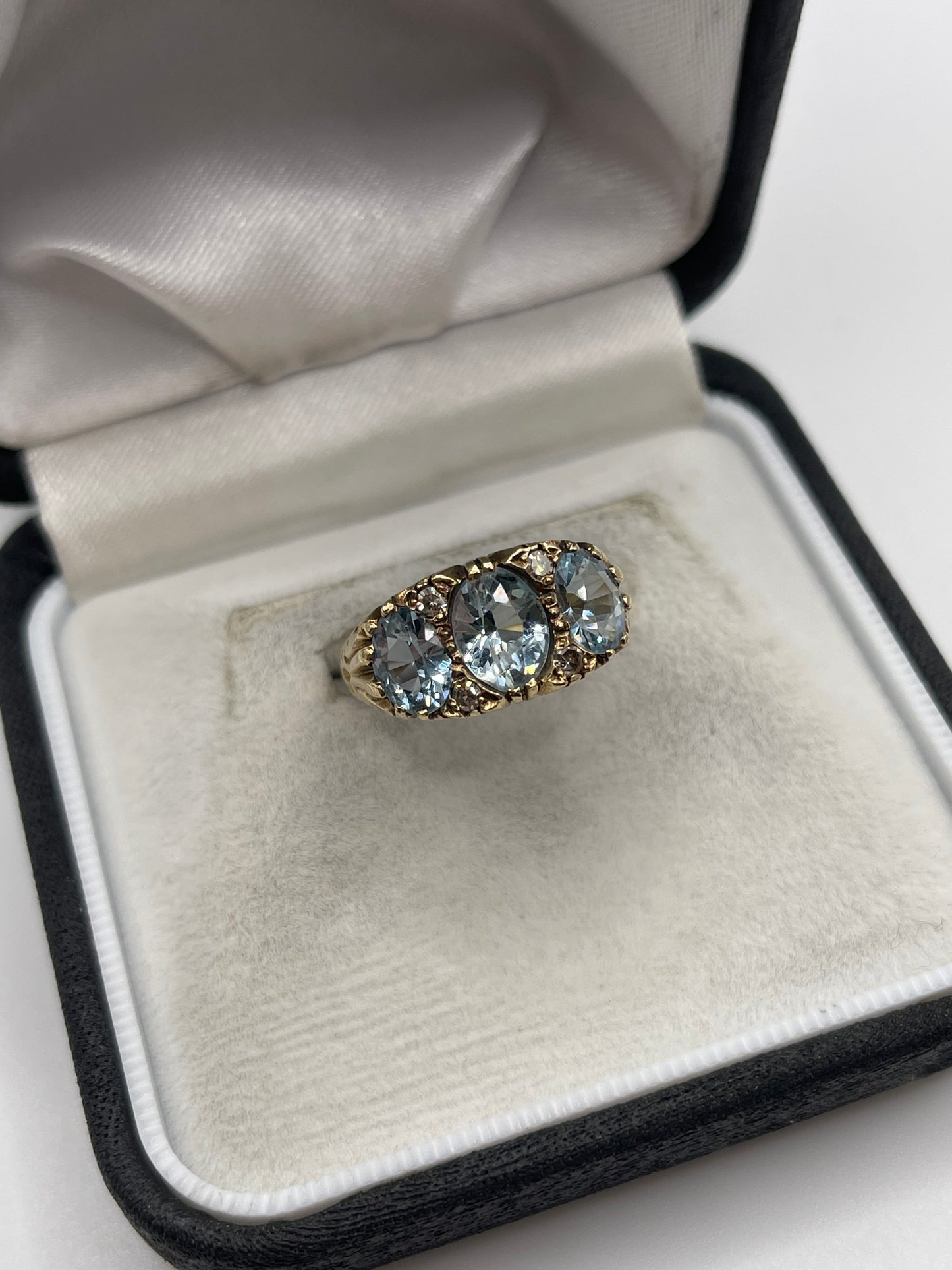 9ct gold topaz and diamond ring